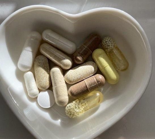 Best Supplements & Vitamins to Manage PCOS Naturally
