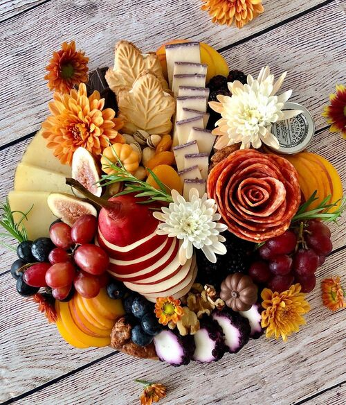 25 Creative and Delicious Boards to Celebrate Fall in Style
