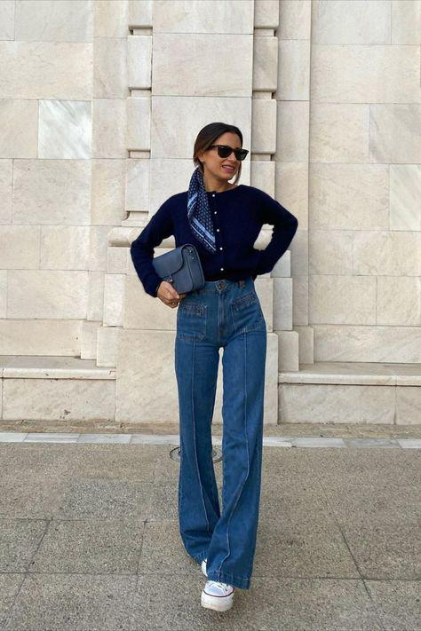 How to Style Flared Jeans: 10+ Casual Chic Outfit Ideas