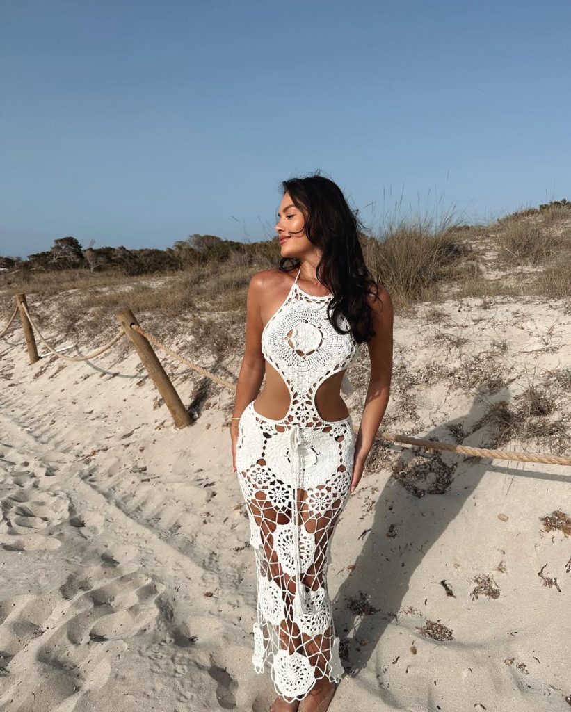 This image has an empty alt attribute; its file name is IMG_8827-821x1024.jpg